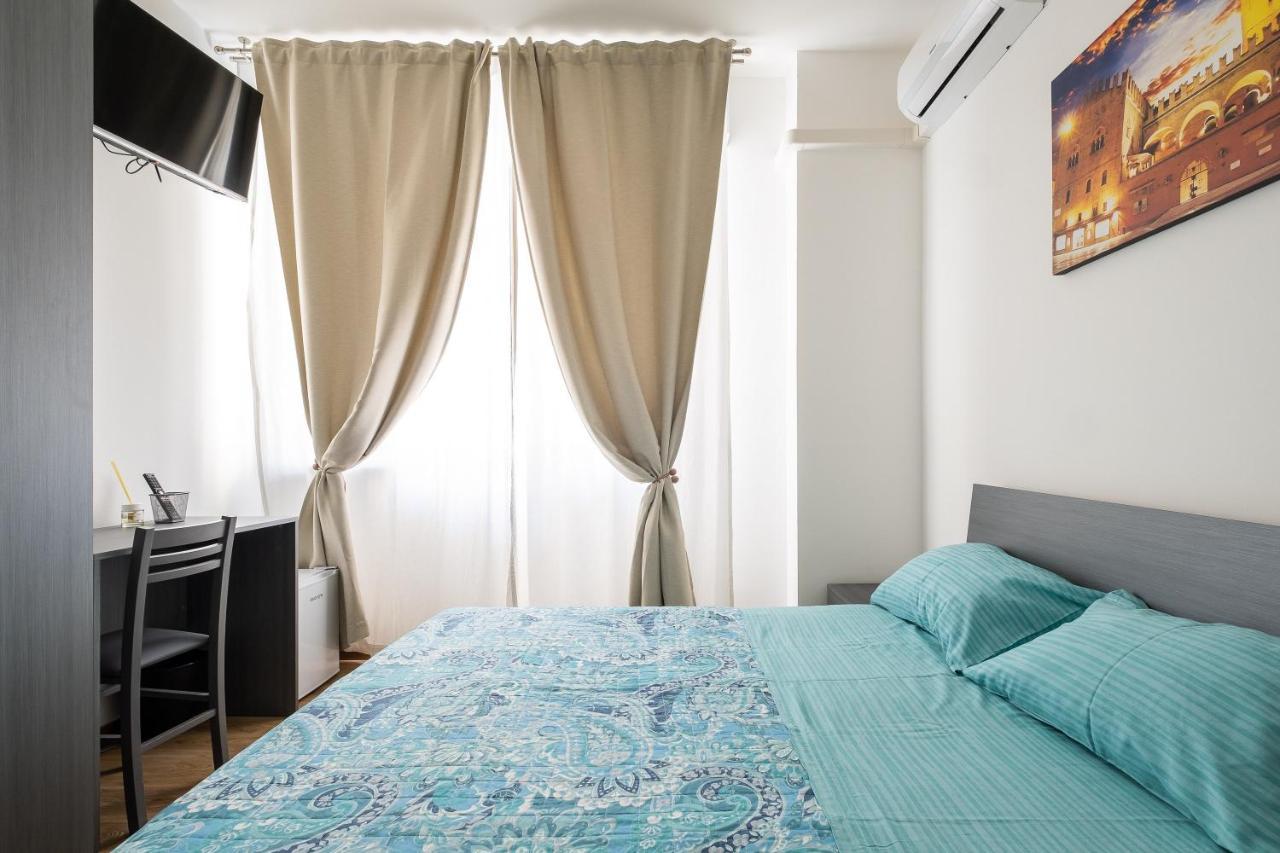 Studio 24 - Holiday & Business Apartment Болонья Екстер'єр фото