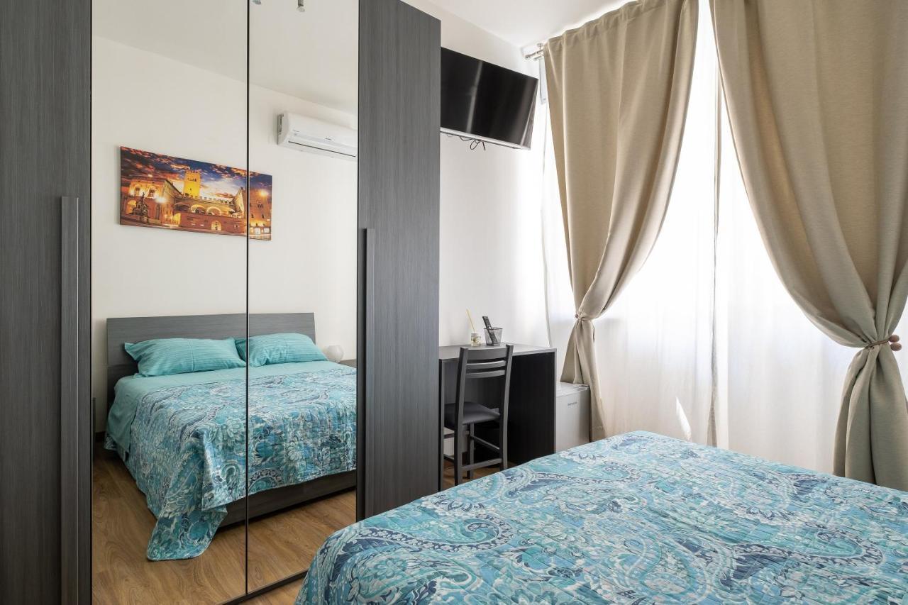 Studio 24 - Holiday & Business Apartment Болонья Екстер'єр фото